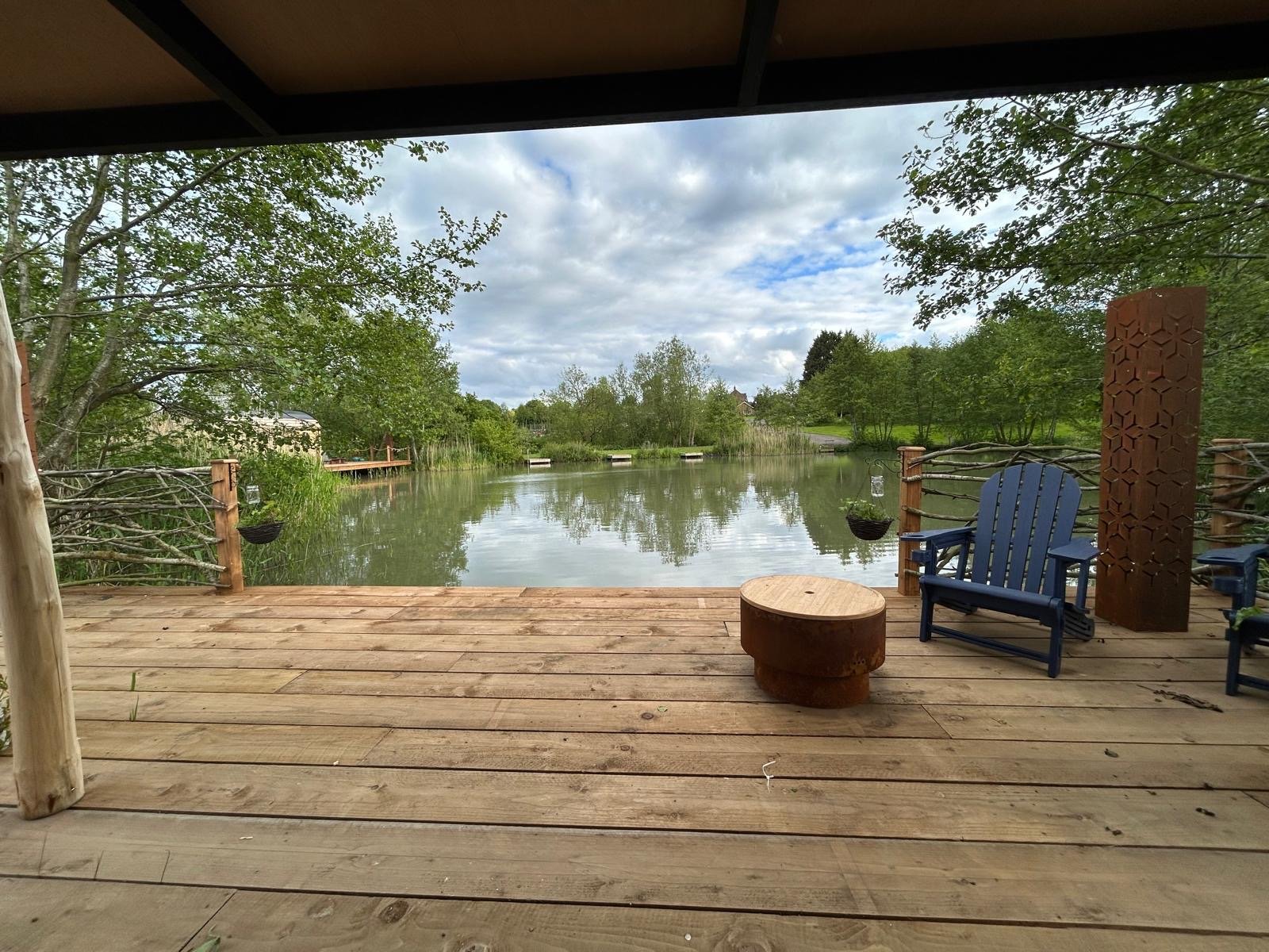Lincoln Lodge front door view